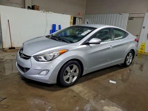 Hyundai Elantra GLS 1.8L 4 2013