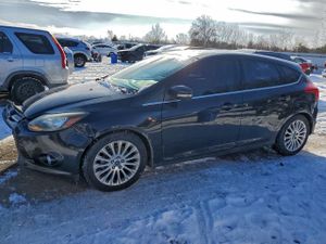Ford Focus TITANIUM 2.0L 4 2012
