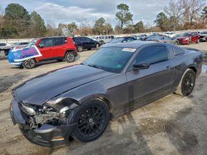 Ford Mustang 3.7L 6 2014
