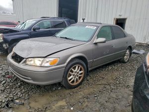 Toyota Camry LE 3.0L 6 2000