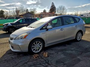Toyota Prius 1.8L 4 2013