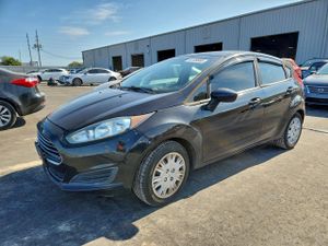 Ford Festiva S 1.6L 4 2015