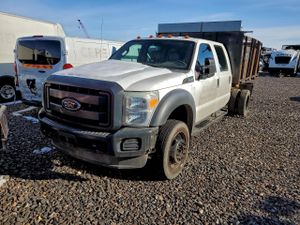 Ford F-450 SUPER DUTY 6.8L 10 2015