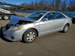 Toyota Camry BASE 2.5L 4 2011