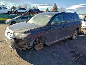 Toyota Highlander BASE 3.5L 6 2013