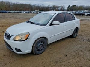 Kia Rio LX 1.6L 4 2010