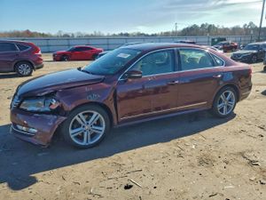 Volkswagen Passat SEL 2.0L 4 2014