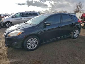 Ford Focus SE 2.0L 4 2014