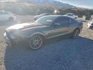 Ford Mustang GT 5.0L 8 2014