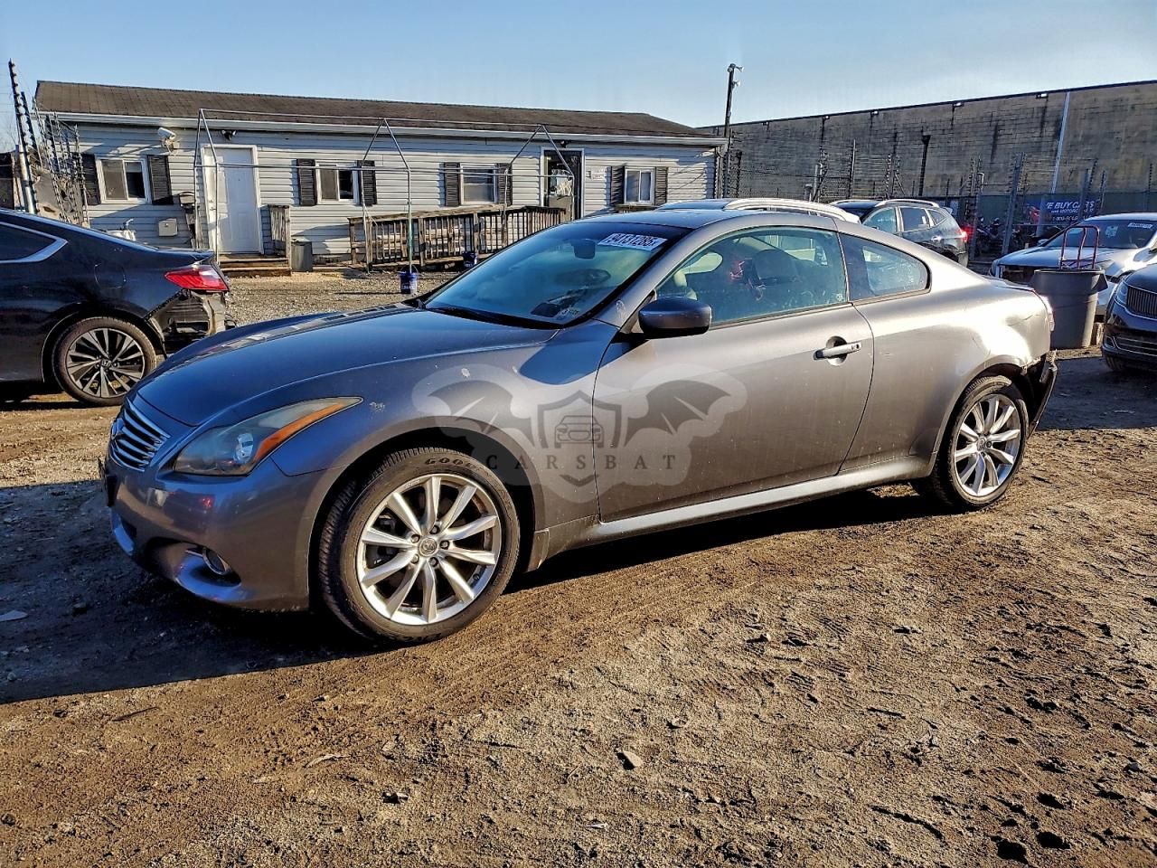 Infiniti G37 3.7L 6 2011