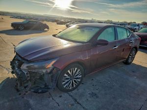 Nissan Altima SV 2.5L 4 2023