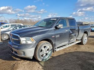 RAM 1500 SLT 5.7L 8 2015