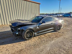Ford Mustang GT 5.0L 8 2015