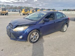 Ford Focus SE 2.0L 4 2012