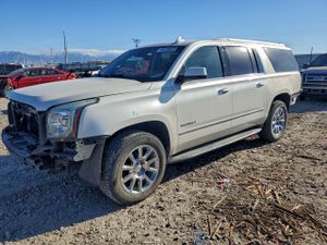 GMC Yukon DENALI 6.2L 8 2015