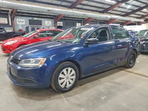 Volkswagen Jetta BASE 2.0L 4 2014