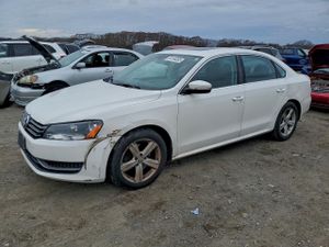 Volkswagen Passat SE 2.5L 5 2013