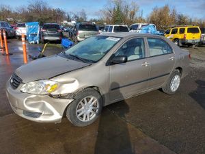 Toyota Corolla CE 1.8L 4 2004