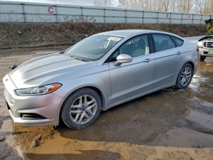 Ford Fusion SE 2.5L 4 2014