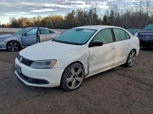 Volkswagen Jetta BASE 2.0L 4 2013