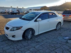 Toyota Corolla BASE 1.8L 4 2010