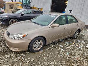 Toyota Camry LE 3.0L 6 2005