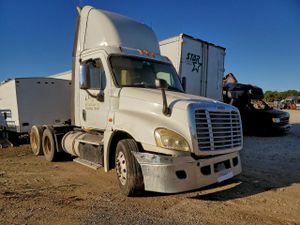 Freightliner Cascadia 14.9L 6 2013