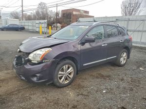 Nissan Rogue S 2.5L 4 2013