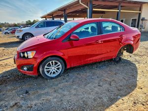 Chevrolet Aveo (Sonic) LT 1.8L 4 2014