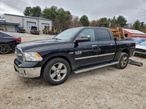 RAM 1500 SLT 5.7L 8 2014