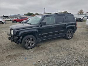 Jeep Patriot LATITUDE 2.0L 4 2014