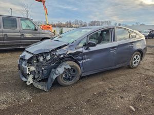 Toyota Prius 1.8L 4 2013
