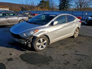 Hyundai Elantra GLS 1.8L 4 2013