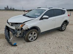 Toyota Rav4 XLE 2.5L 4 2014