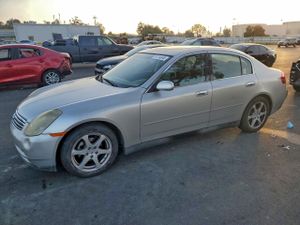 Infiniti G35 3.5L 6 2004