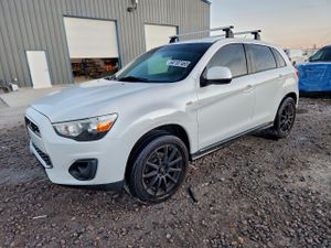 Mitsubishi Outlander ES 2.0L 4 2015