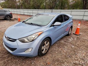 Hyundai Elantra GLS 1.8L 4 2013