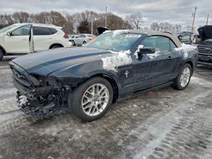 Ford Mustang 3.7L 6 2013