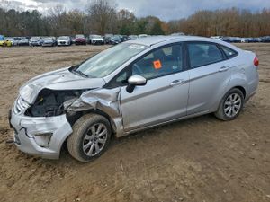 Ford Festiva SE 1.6L 4 2013