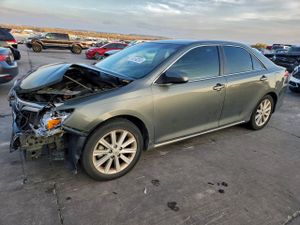 Toyota Camry SE 3.5L 6 2012