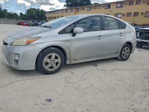 Toyota Prius 1.8L 4 2011