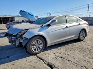 Hyundai Sonata GLS 2.4L 4 2013