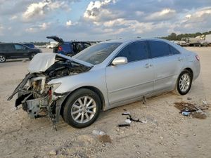 Toyota Camry SE 3.5L 6 2011