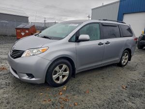 Toyota Sienna 3.5L 6 2013
