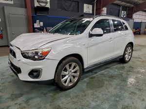 Mitsubishi Outlander SE 2.0L 4 2014