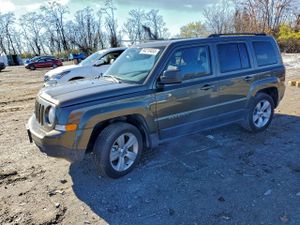 Jeep Patriot LATITUDE 2.4L 4 2015
