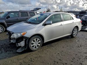 Toyota Corolla BASE 1.8L 4 2011