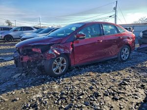 Ford Focus SE 2.0L 4 2014