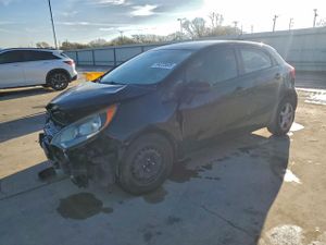 Kia Rio LX 1.6L 4 2013