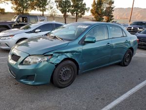 Toyota Corolla BASE 1.8L 4 2010